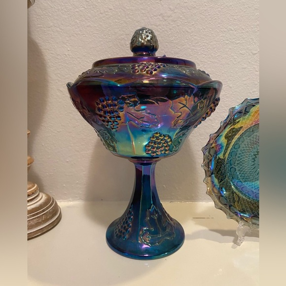 Vintage Indiana Glass 'Blue Harvest' Grape Cluster Pedestal Candy Dish & Plate - Picture 3 of 11